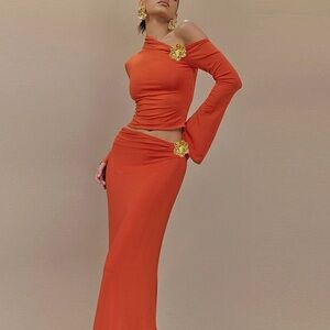 Elegant Orange Women's Skirt
